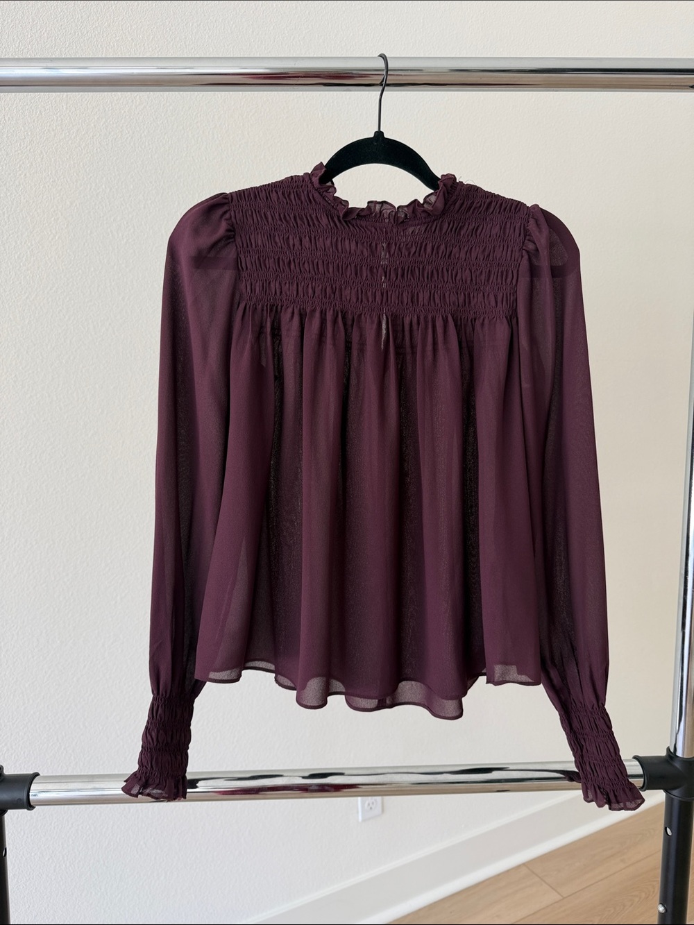 Aritzia Wilfred Women's Smocked Yoke Long-Sleeve Blouse - Deep Plum